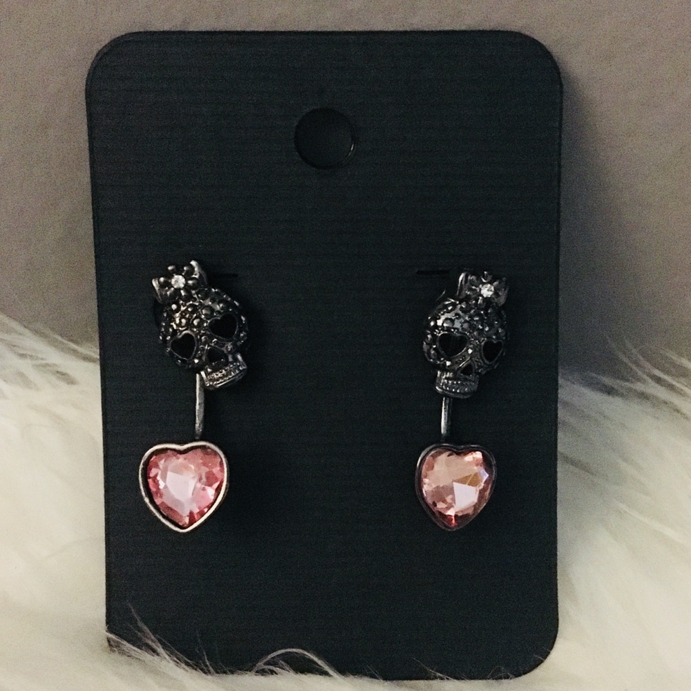 Adorable Bowed Skulled Earrings